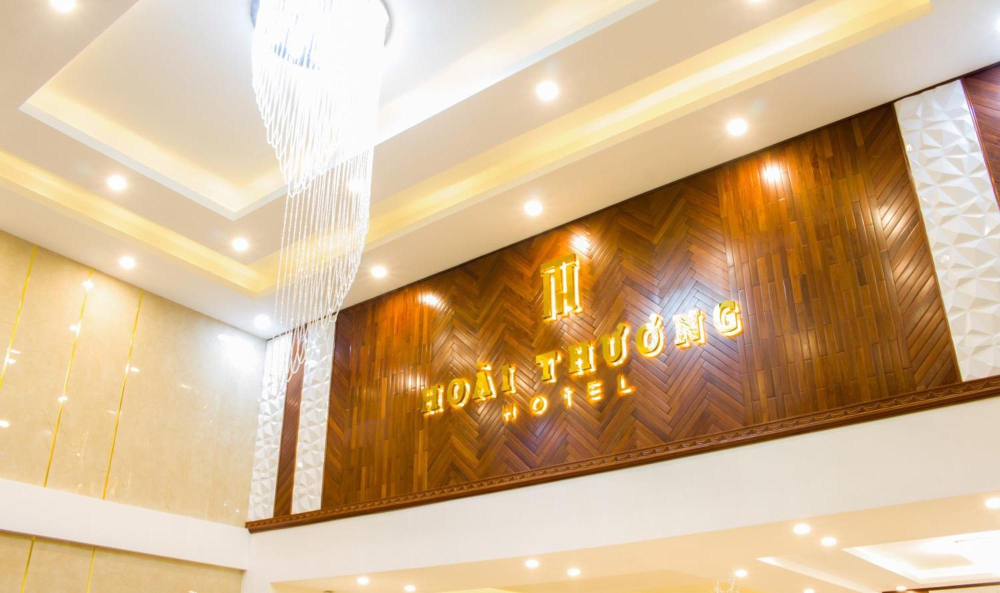 Hoai Thuong Hotel Pleiku Exterior foto