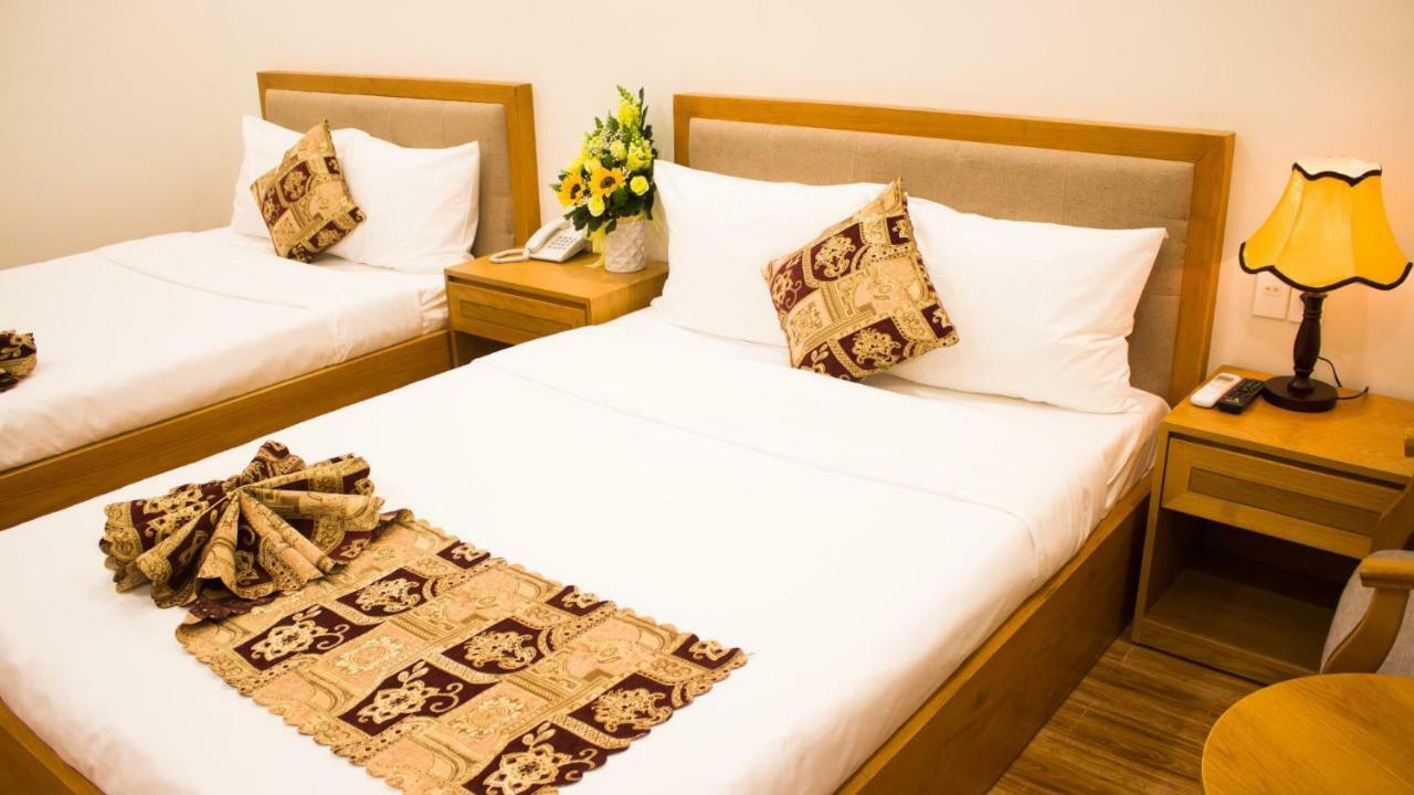 Hoai Thuong Hotel Pleiku Exterior foto